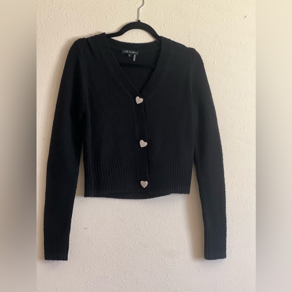 Black sweater with heart buttons - Picture 3 of 4